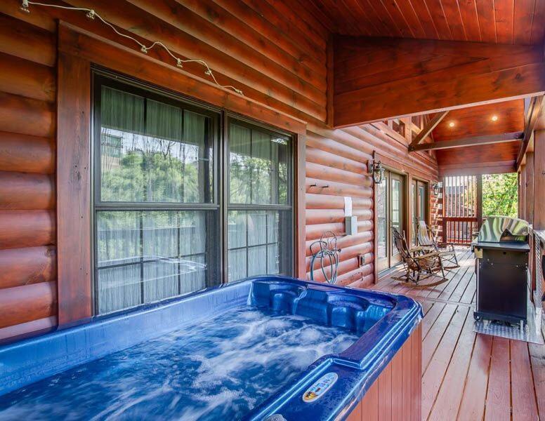 The Buckhorn By Stony Brook Cabins Gatlinburg Eksteriør billede