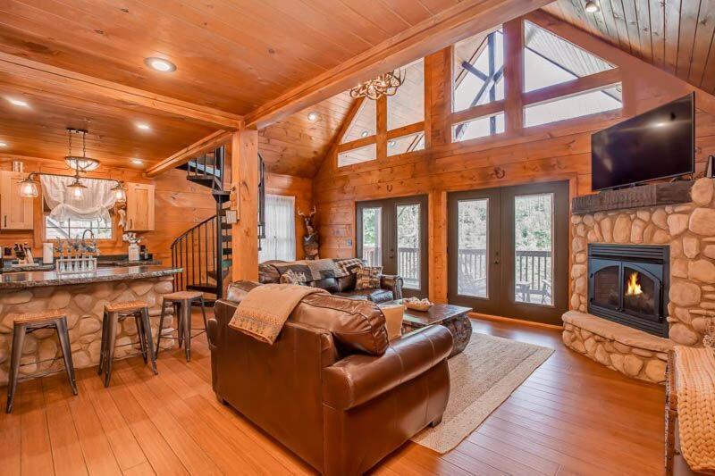 The Buckhorn By Stony Brook Cabins Gatlinburg Eksteriør billede