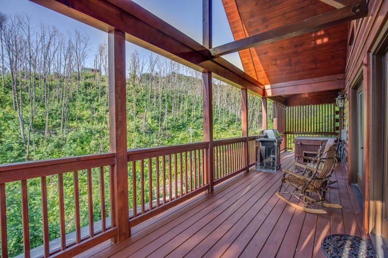 The Buckhorn By Stony Brook Cabins Gatlinburg Eksteriør billede